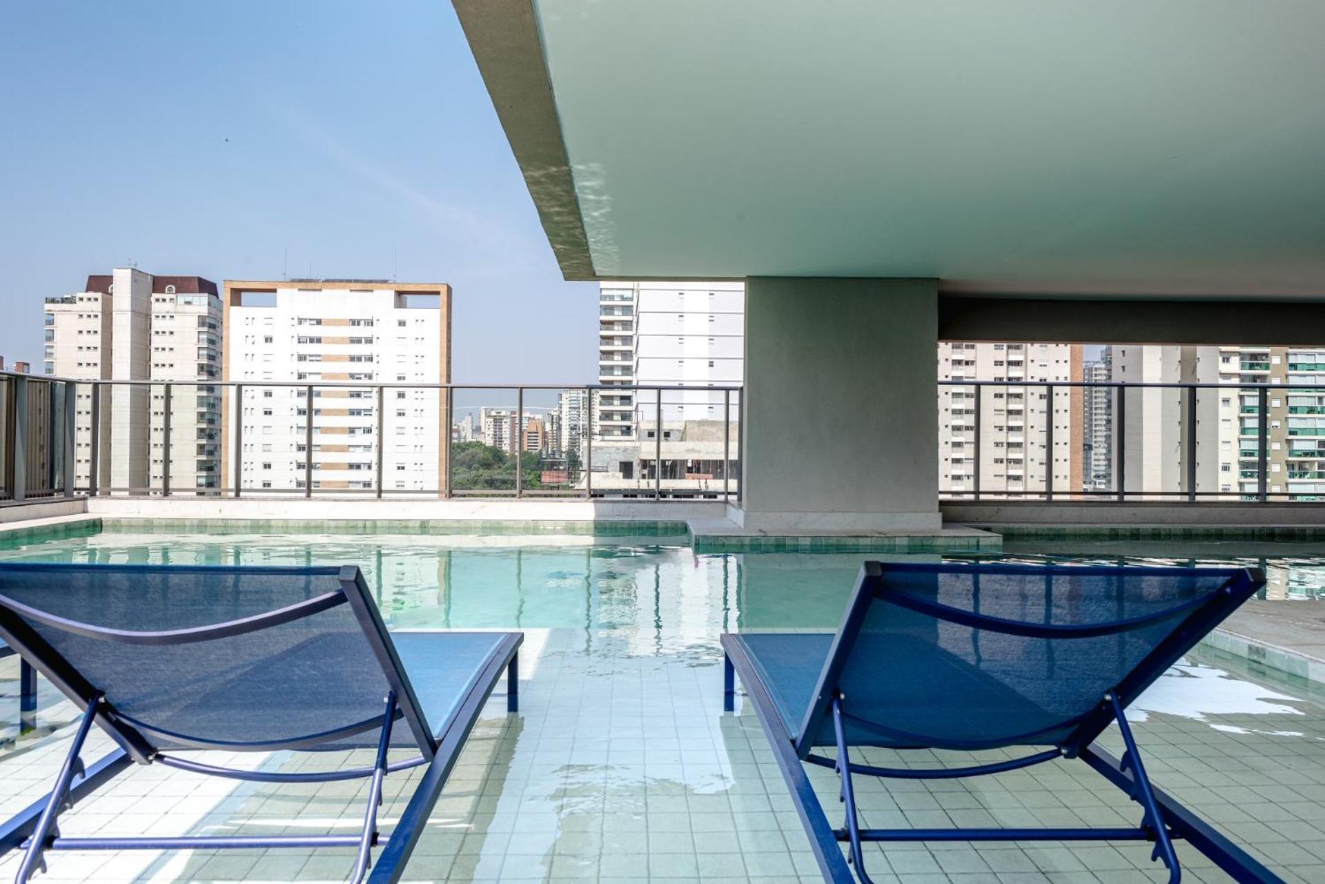 Apartment 906 Lux Allianz Park