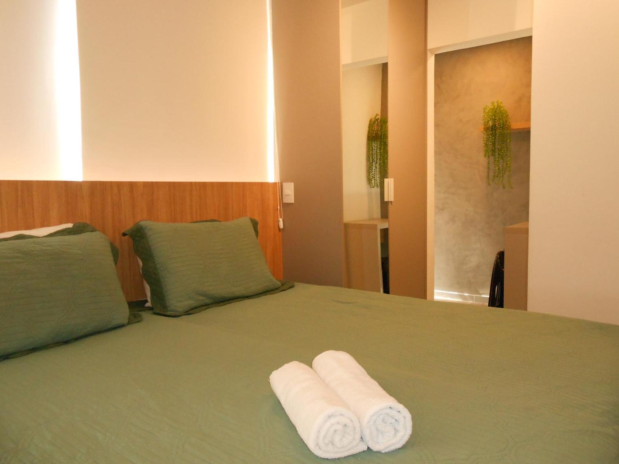906 Lux Allianz Park Apartment