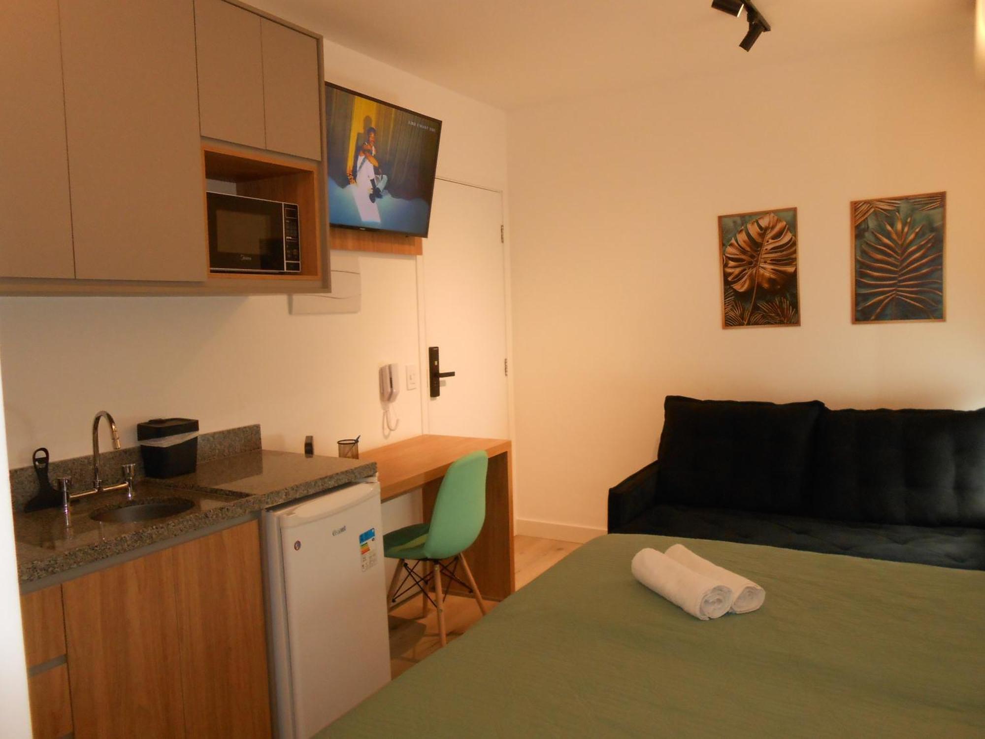 Apartment 906 Lux Allianz Park